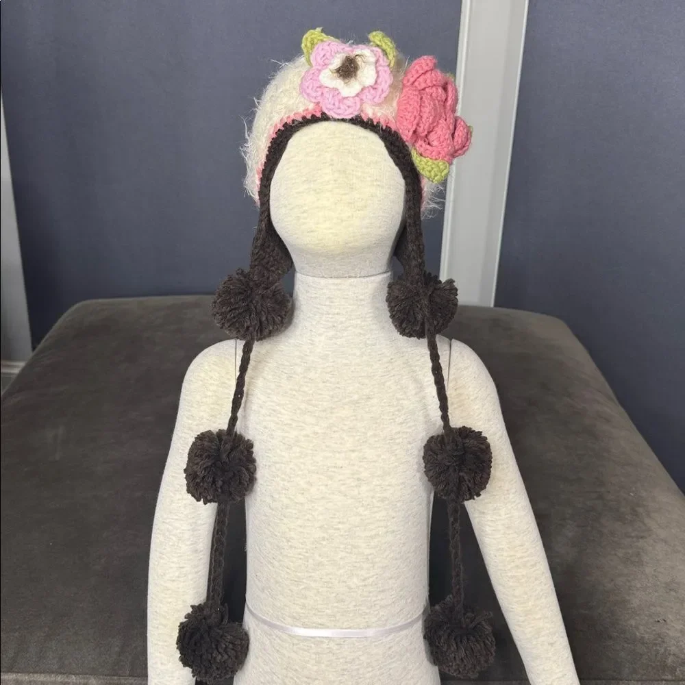 Daisy Baby Crocheted Girls Toddler Beanie Hat White Pink Flowers 12-24 month NEW